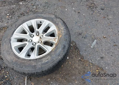 2021 Chevrolet Silverado 1500 4Wd Short Bed High Country z USA, uszkodzony, nr VIN 1GCUYHED5MZ381284